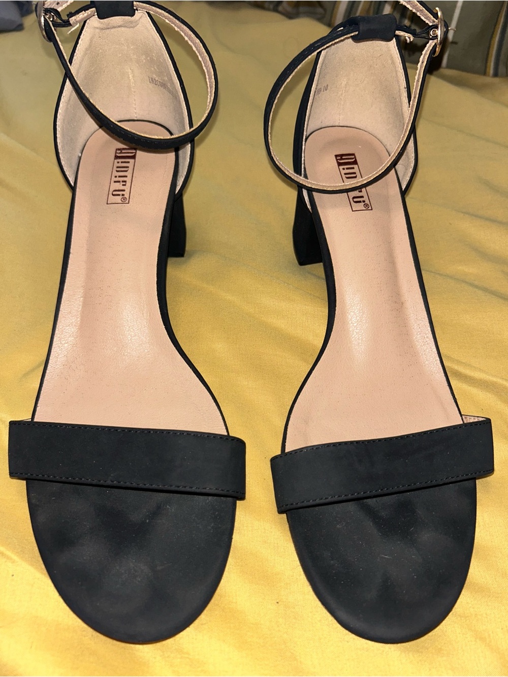 UNIF Black Open-Toe Ankle-Strap Block Heels